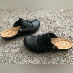 NWOT Clark’s Clogs